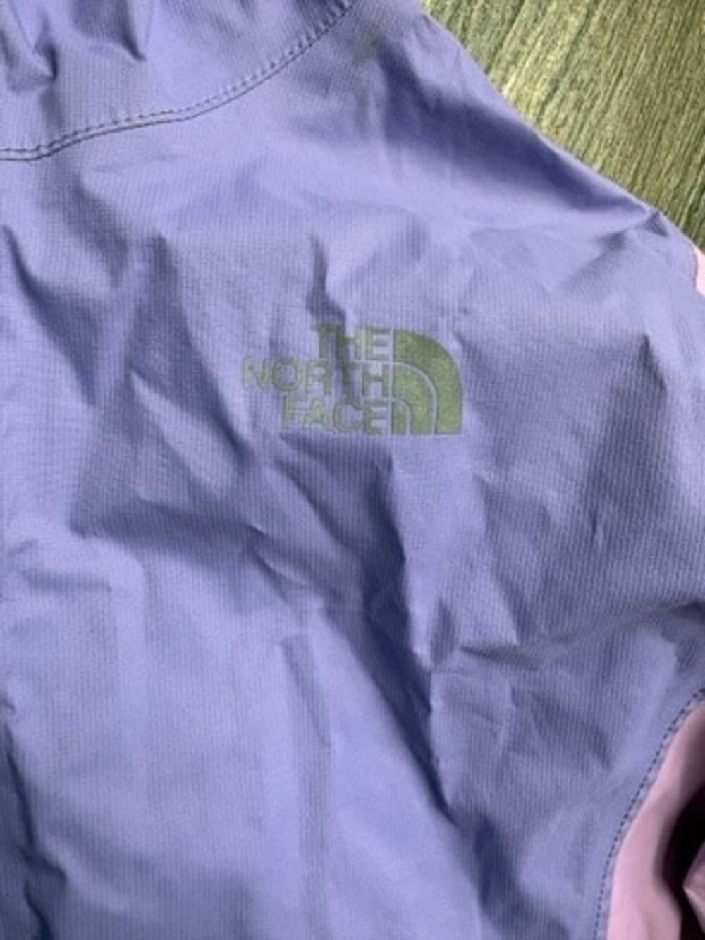 The North Face Girls L (14/16) Purple Two-Tone Hooded Rain Jacket - Picture 8 of 8